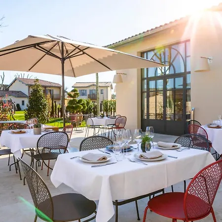 Clos Castel Villas-3